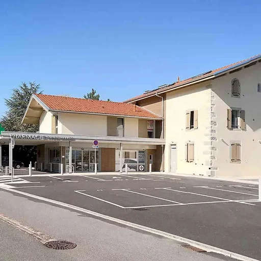 KGA-ARCHITECTURE-tranformation-extension-collectif-pharmacie-logements-1-vignette